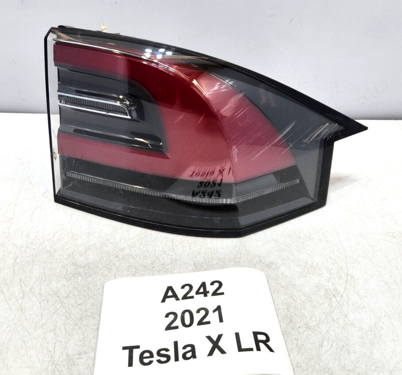 ✅ 2016-2021 OEM Tesla Model X Rear Right Passenger Side Outer Tail Light NOTE*