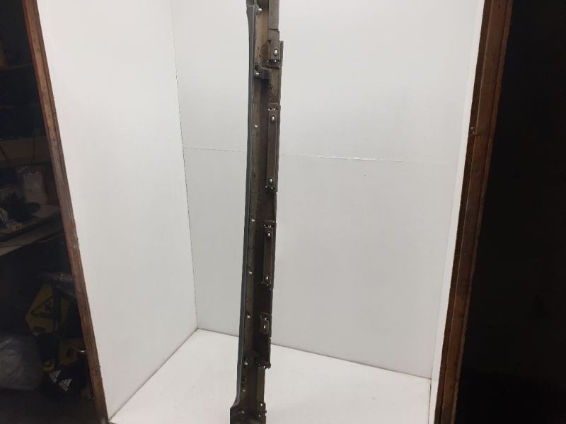 2006 LEXUS GS300 DRIVER SIDE LEFT SIDE ROCKER PANEL MOULDING