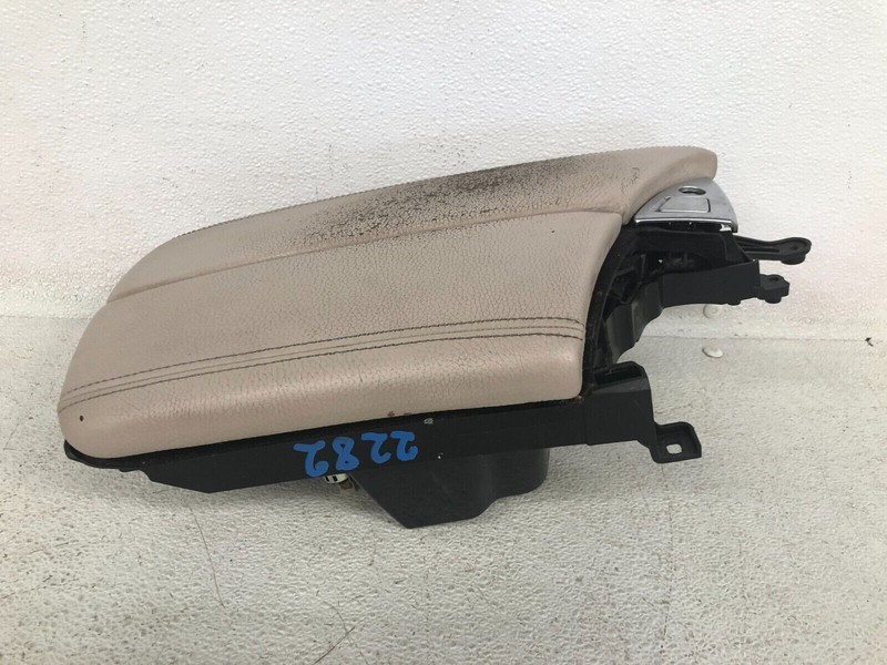 ⭐2011-2016 BMW 520I 528I 535I F10 CENTER CONSOLE ARMREST LID BEIGE OEM LOT2282