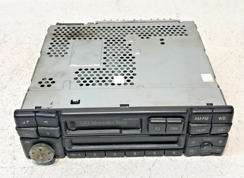 92-98 Mercedes SL500 FM/AM Audio Radio Player OEM A0038206086