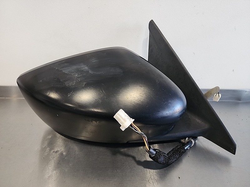 18 - 2023 NISSAN KICKS RIGHT SIDE DOOR MIRROR 2 Pigtails Blind Spot RH OE Heated