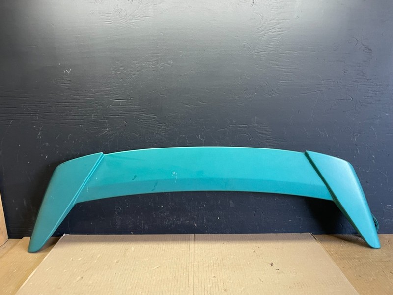 2003 to 2008 Hyundai Tiburon OEM Rear Spoiler Wing W/ 3RD Break Light AB7862