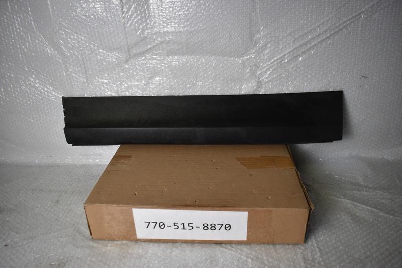 PORSCHE CAYENNE BASE LEFT LOWER MOLDING 2019-2024 OEM 9Y0 839 095 D