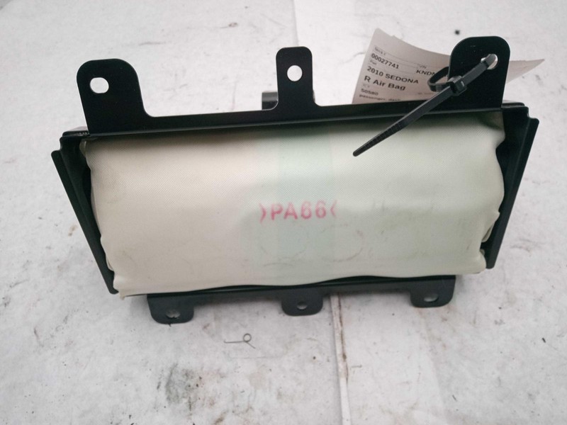 2010 KIA Sedona Instrument Panel Air Bag Grey OEM Used 845304D502