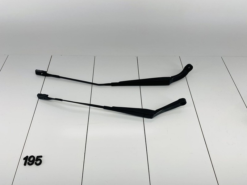 15-20 AUDI A3 QUATTRO 8V RIGHT & LEFT SIDE WINDSHIELD WIPER WASHER ARM SET OEM