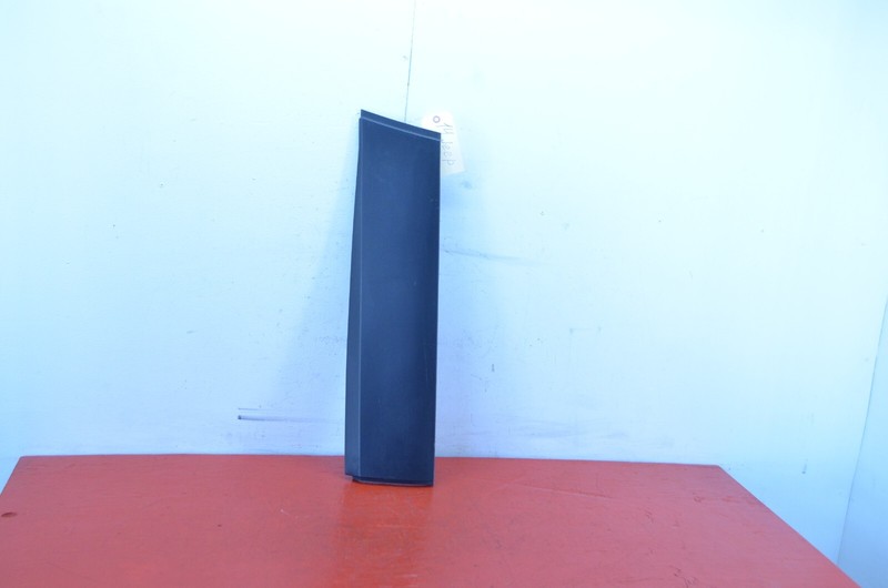 14-18 JEEP CHEROKEE REAR RIGHT PASSENGERSIDE EXTERIOR DOOR MOLDING TRIM OEM