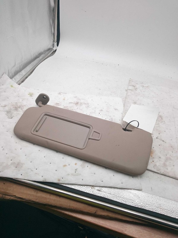 2018 Hyundai Elantra Sun Visor White Left Side Used 647377 78K Miles