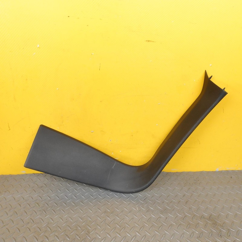 2016-2025 VOLVO XC90 REAR RIGHT LIFTGATE UPPER TRIM COVER OEM 31389041