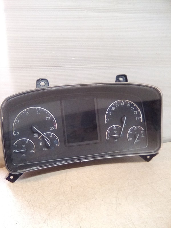 Freightliner Cascadia A22-74911-100 Speedometer Instrument Cluster