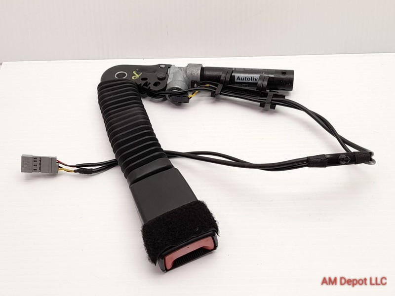 2007 BMW 335i 335xi 328xi 328i E93 Convertible Front Right Seat Belt Buckle