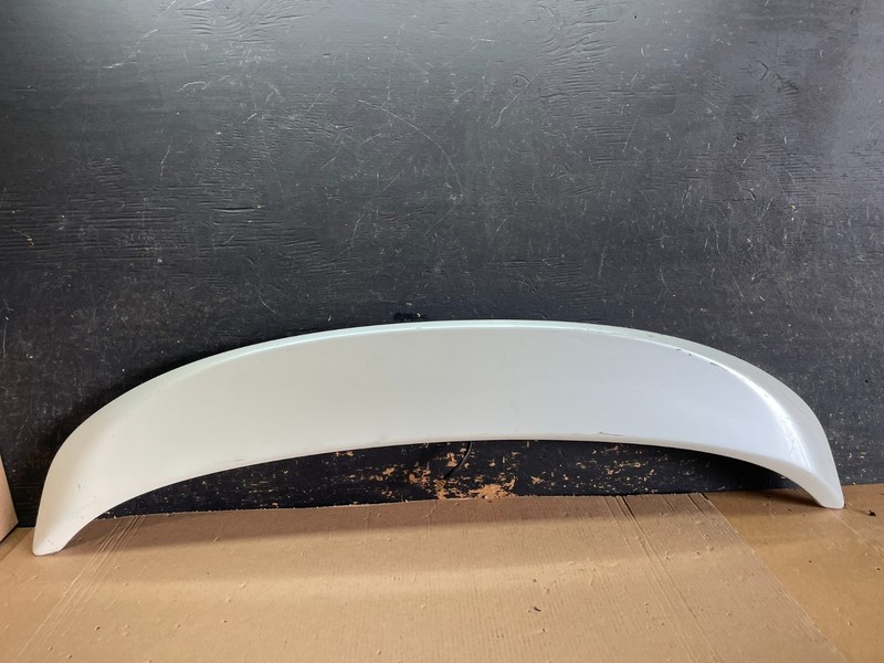 2002 to 2004 Infiniti i35 Rear Tailgate Liftgate Spoiler Wing W/ Light AA1939