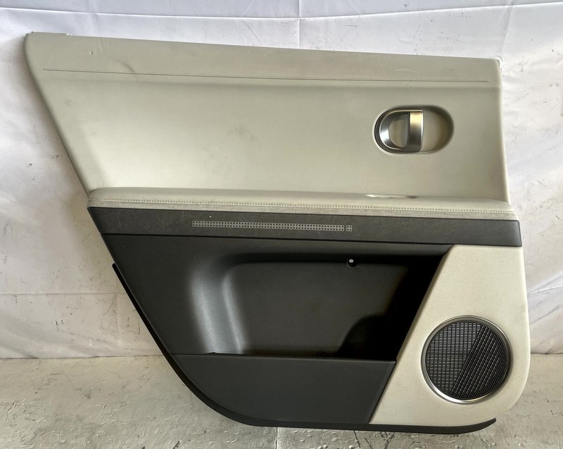 2022-2024 HYUNDAI IONIQ 5 REAR LEFT SIDE INTERIOR DOOR PANEL TRIM COVER #107296