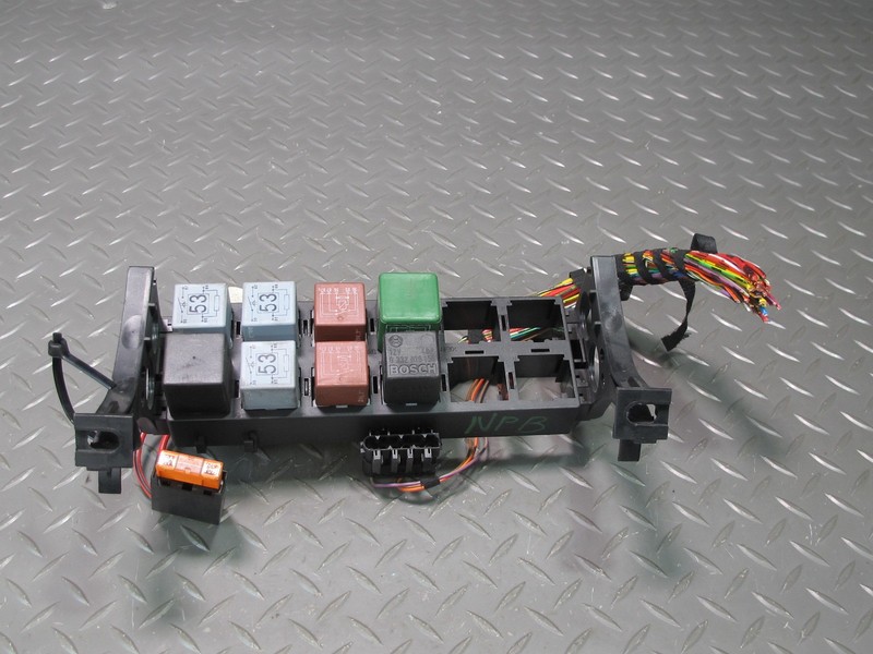 1997-2004 PORSCHE BOXSTER 986 FUSE RELAY BOX MODULE 98661205703