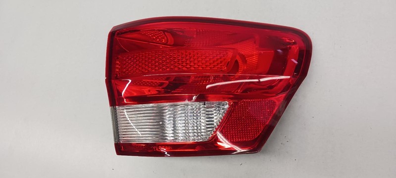 11-'13 JEEP GRAND CHEROKEE Right Passenger Taillight OEM Grade B