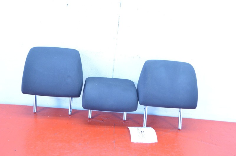 15-18 VOLKSWAGEN JETTA REAR LEFT / RIGHT / MIDDLE HEADREST SET OEM