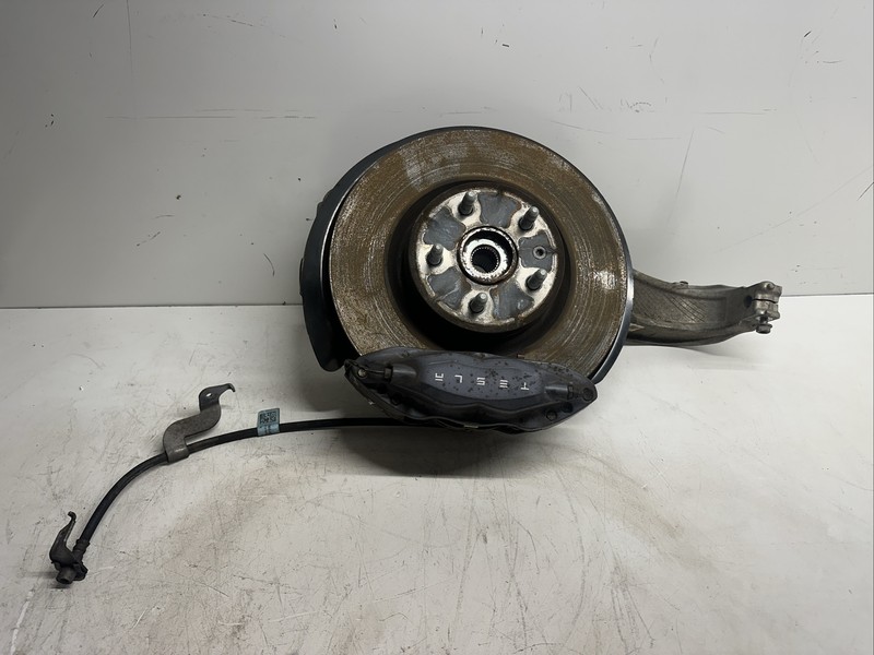 12-20 Tesla Model S Front Driver Knuckle Assembly W/caliper And Rotor 5032 S14