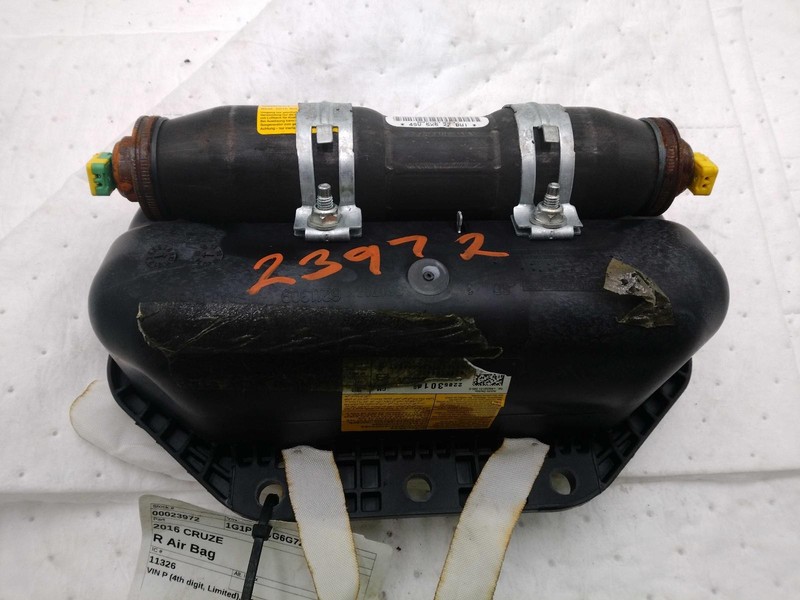 2016 Chevrolet Cruze Right Instrument Panel Air Bag Black 685936 82K Miles