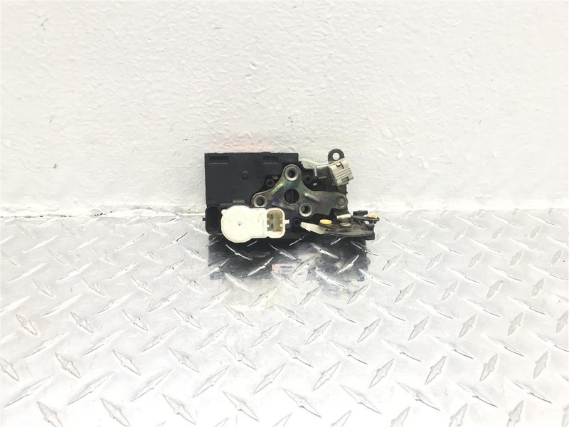 2002 CHEVROLET TRAILBLAZER EXT FRONT DRIVER ELECTRIC DOOR LOCK ACTUATOR OEM