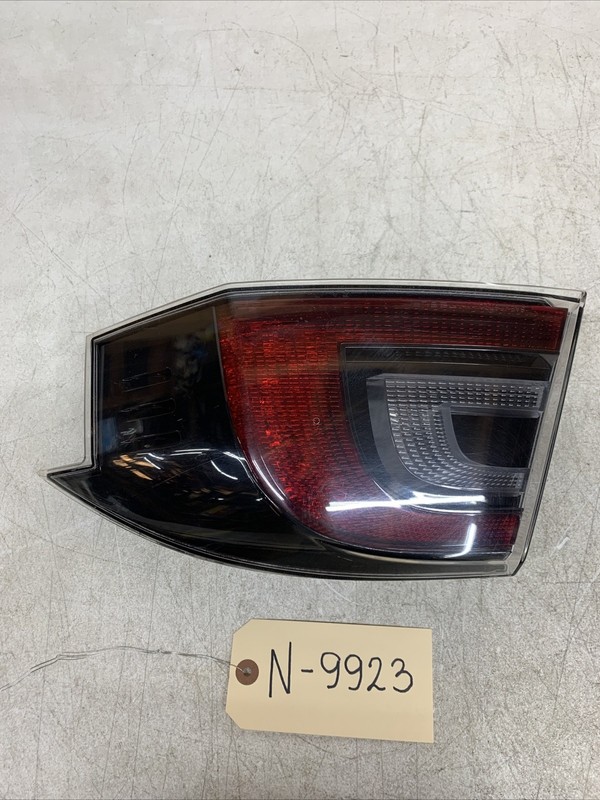 12-21 TESLA S REAR RIGHT PASS SIDE TAILLIGHT OUTER TAIL LIGHT 9923 B152