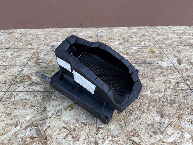 MERCEDES C218 CLS63 W212 E63 12-16 OEM LEFT LH ENGINE COOLING AUXILIARY RADIATOR