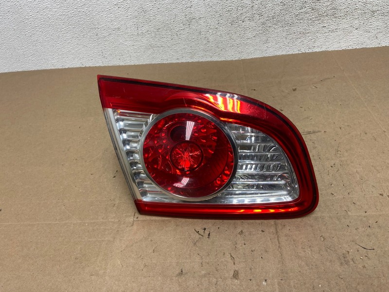 2010-2012 Hyundai Santa Fe Left Driver LH Inner Tail Light OEM AE6066 LK