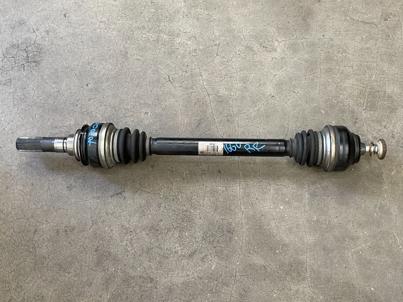 2013 2014 2015 F12 BMW M6 Rear Right Passenger CV Axle Shaft RWD OEM 1660