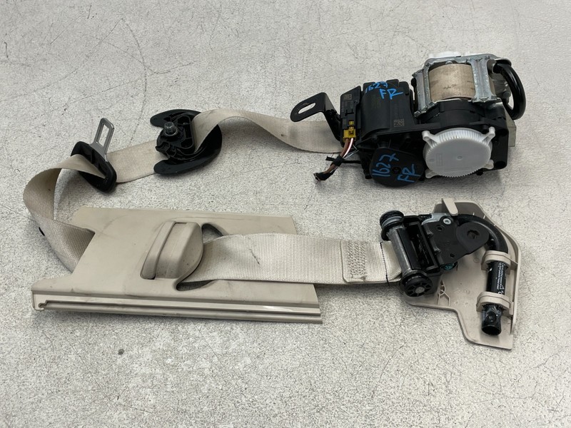 23 24 25 Mercedes EQS450 SUV X296 Front Right Pass Seatbelt Retractor 1627 OEM