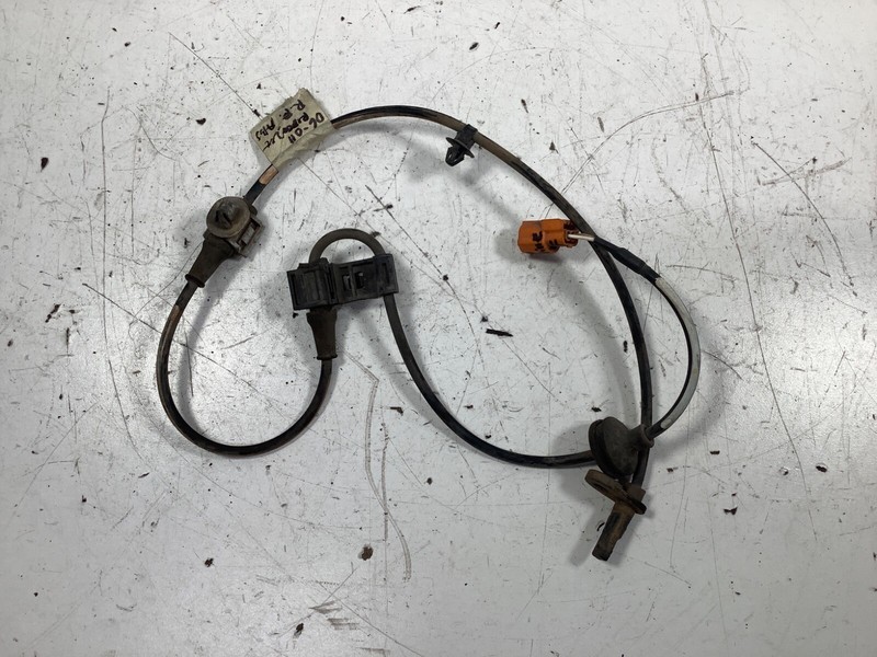 06-011 Honda Ridgeline Right Front ABS Sensor OEM