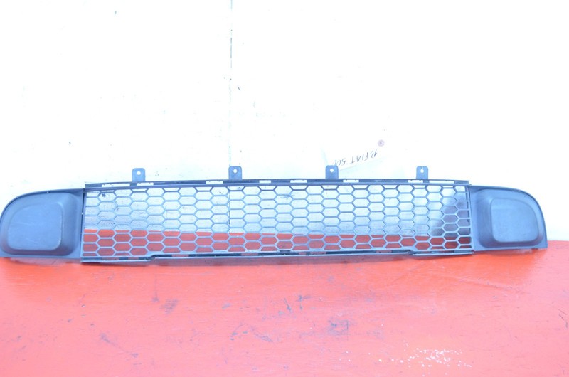 12-17 FIAT 500 FRONT LOWER GRILLE OEM