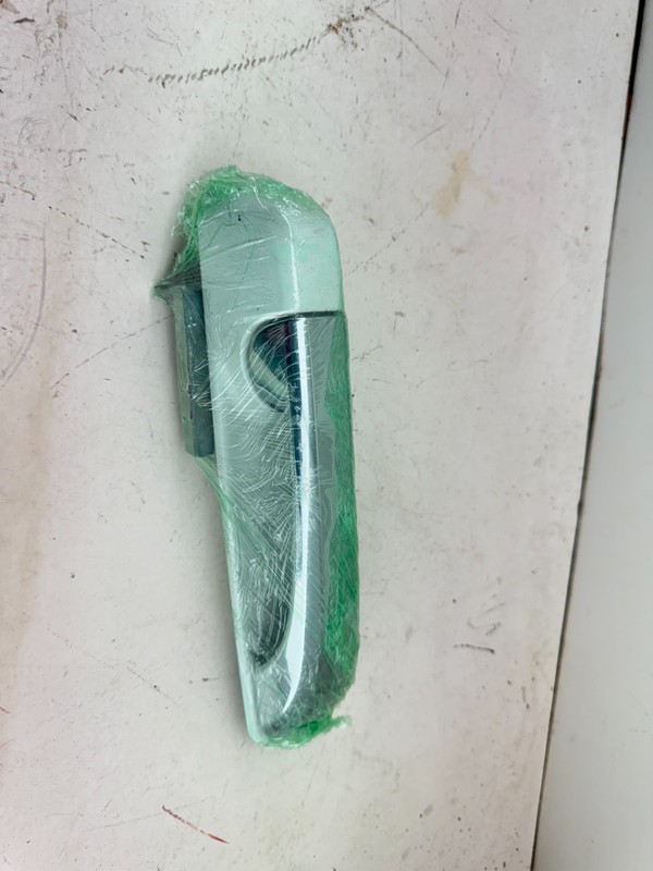 13-18 Dodge Ram 1500 Rear Left Exterior Door Handle White OEM 1GH271V7AD