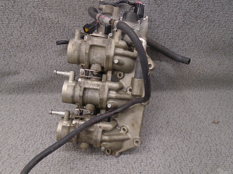 Throttle Body Assy #1 69J-1375A-00-00 Yamaha Outboard 2002-2004 225 Hp Motor