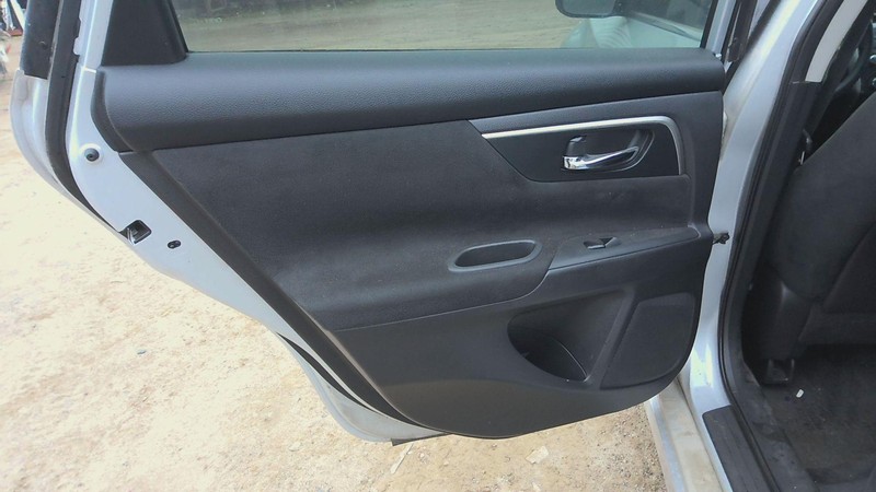 Rear Door Trim Panel NISSAN ALTIMA Left 15 14 13 16 17