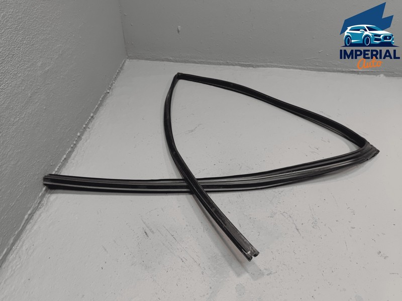 2019-2024 TOYOTA RAV4 REAR DRIVER SIDE DOOR WINDOW GLASS RUN CHANNEL SEAL OEM