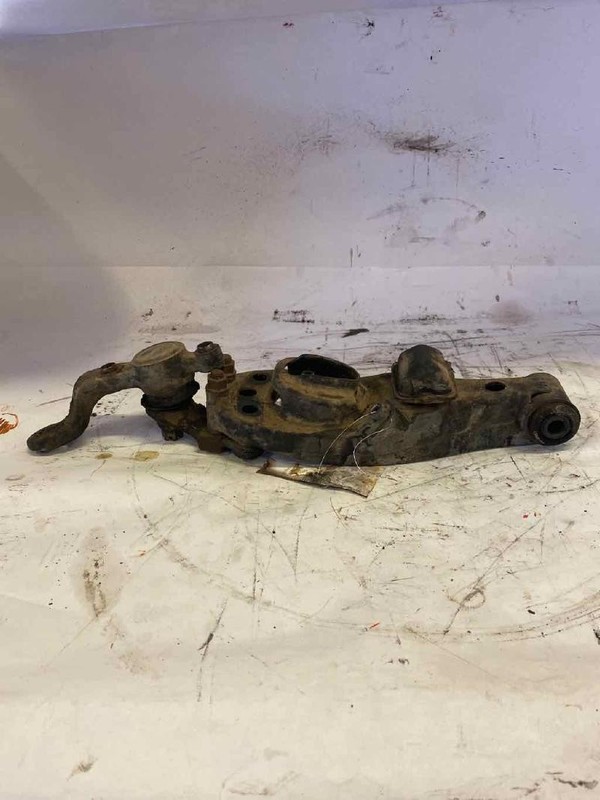 Lower Control Arm Front TOYOTA TACOMA Left 95 96 97 98 99 00