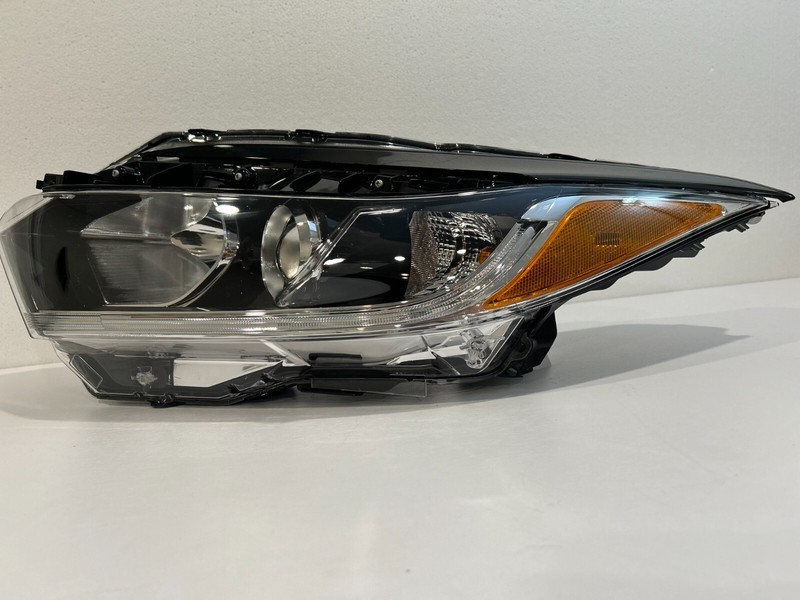 2019-2021 Honda HR-V HRV left side LH Halogen Headlight OEM 100-7R014