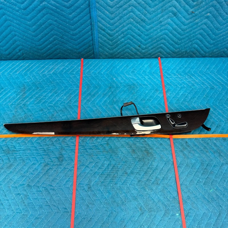 2011–2016 Hyundai Equus Rear Left Interior Door Trim Panel OEM 833323N000