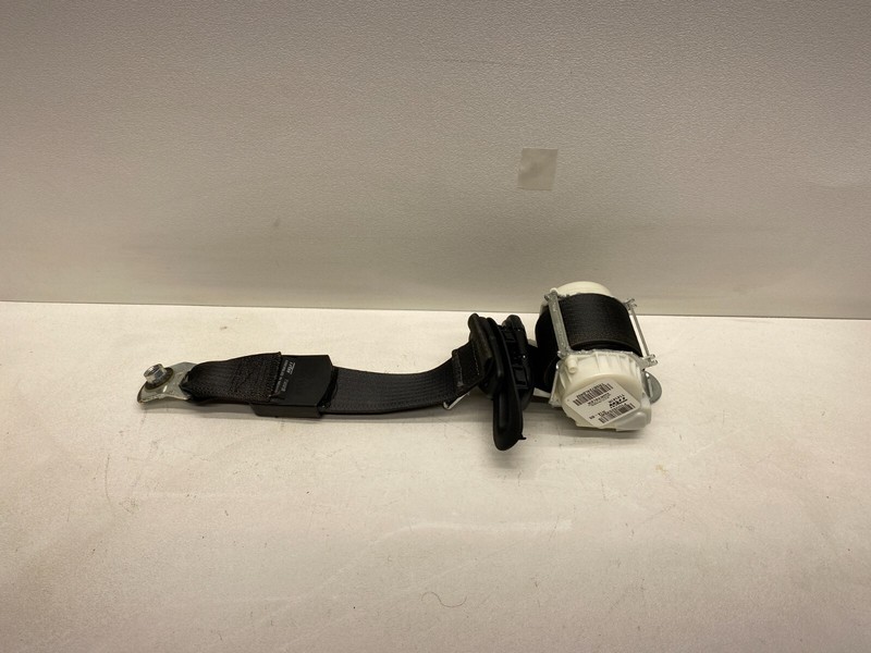 2014-2017 JEEP CHEROKEE RIGHT REAR SEATBELT RETRACTOR ASSEMBLY BLACK OEM
