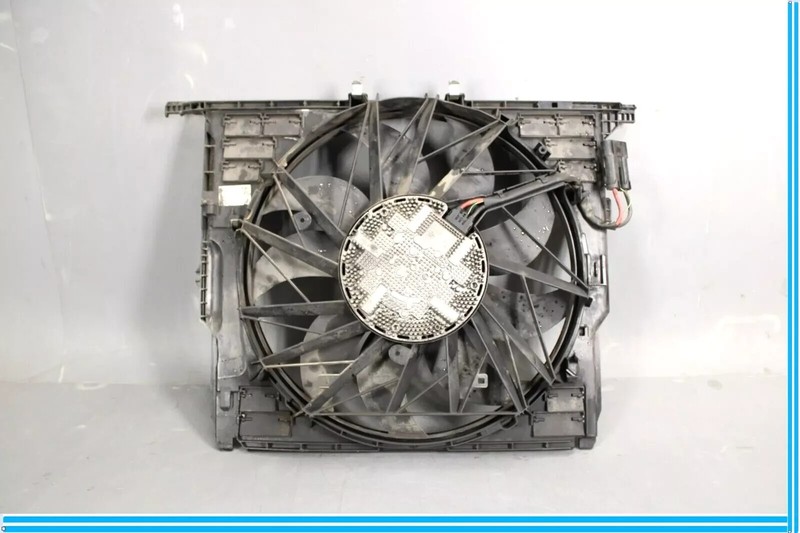 09-12 BMW F04 750Li 4.4 Engine Radiator Motor Cooling Fan Shroud 17427806017 OEM