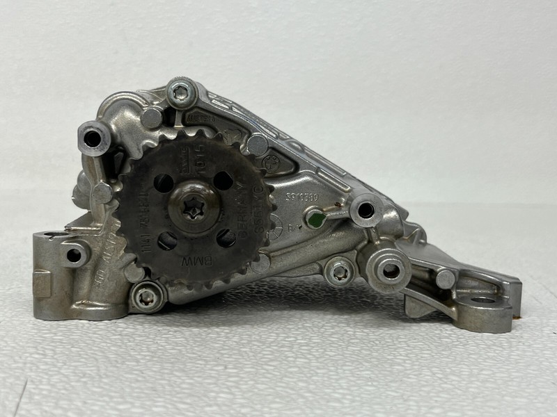 ⭐2016-2021 BMW M2 M3 M4 F80 ENGINE MOTOR POWER OIL PRESSURE PUMP OEM LOT2476