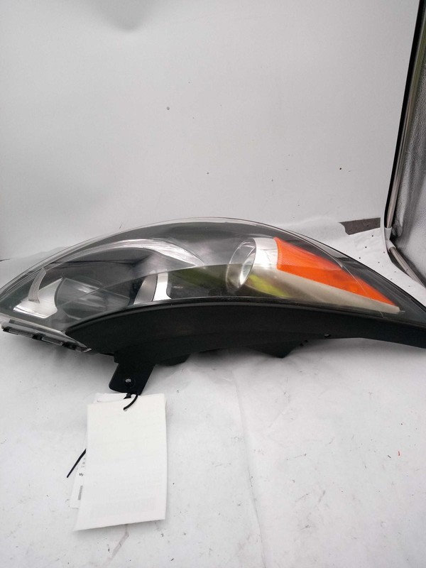 2015 KIA Sportage Right Headlight Assembly - Hazy Light, Stress Cracks