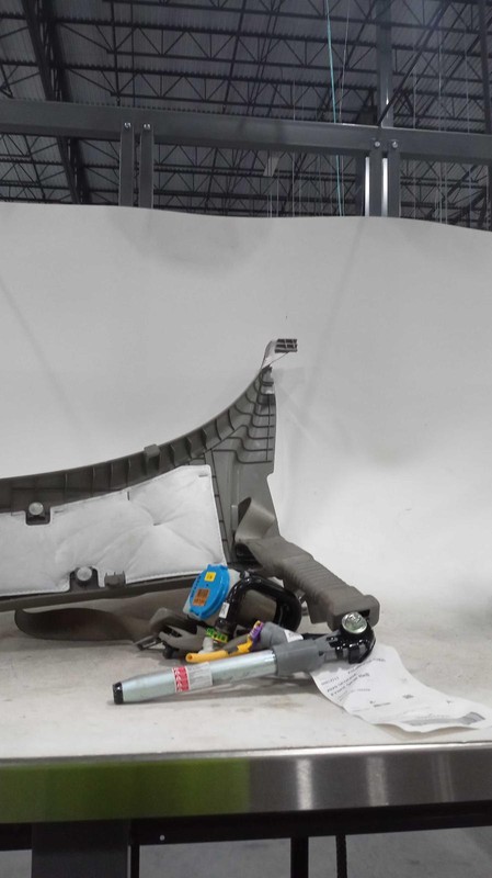 2020 KIA Sedona OEM Used Black Seat Belt Retractor, 48K Miles, Warranty