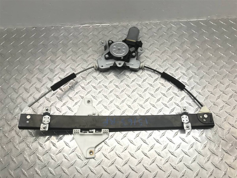 2008-2010 SATURN VUE PASSENGER FRONT POWER WINDOW REGULATOR MOTOR OEM 25926016