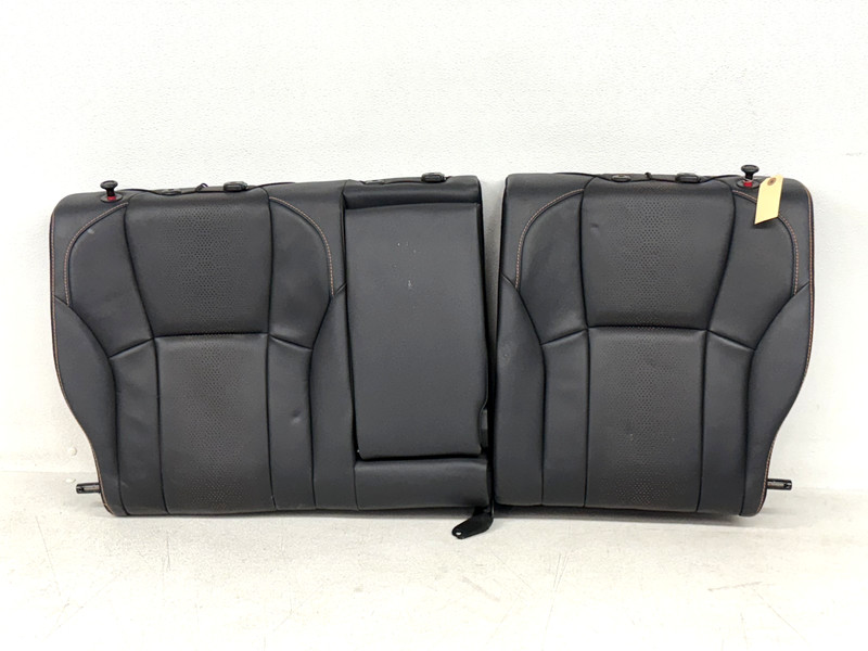 ⭐2018-2023 SUBARU CROSSTREK REAR SECOND ROW UPPER SEAT CUSHION W/ARMREST LOT2688