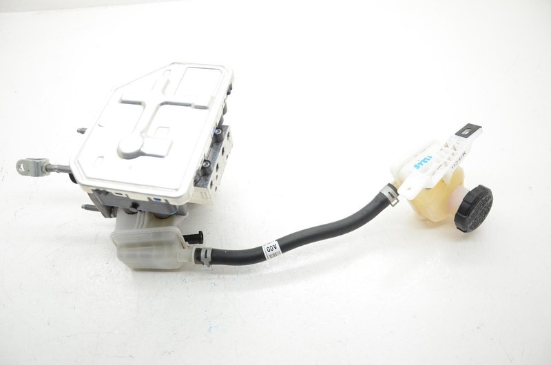 22-23 Kia EV6 Power Brake Booster and Master Cylinder