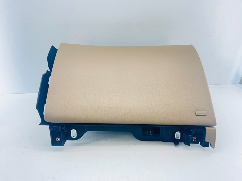 14-19 Cadillac CTSDASH DASHBOARD GLOVE BOX STORAGE COMPARTMENT OEM