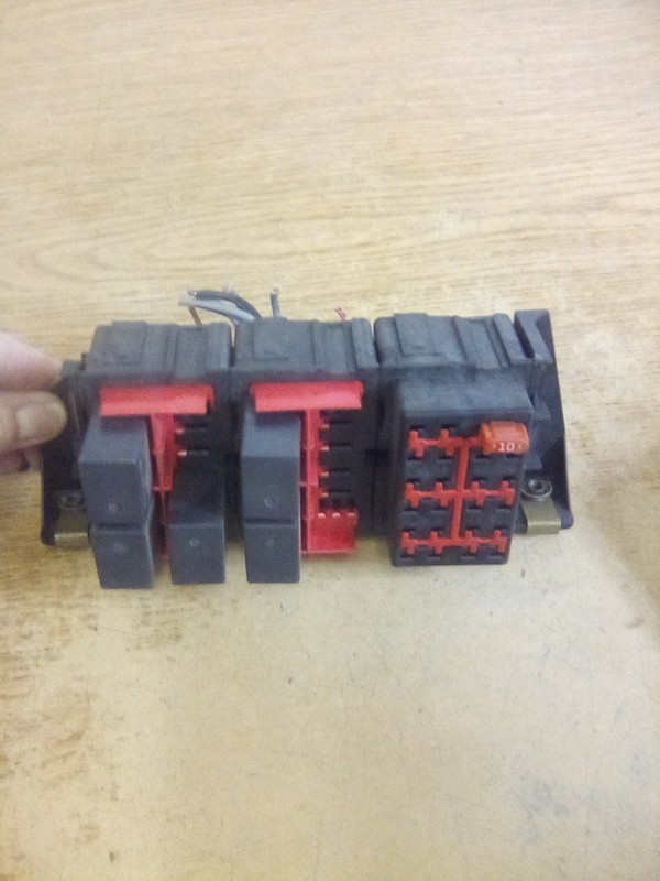 Peterbilt 379 Fuse Relay Box