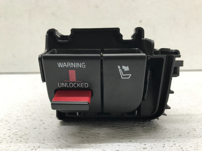2010 Volvo XC60 Rear Folding Seat Latch Right RH Passenger Side OEM