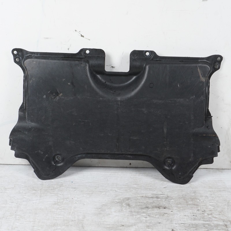 2008 - 2014 MERCEDES C200 C250 C300 C350 Engine Center Middle Lower Splash OEM