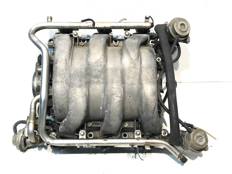 97-05 Mercedes CLK320 Engine Air Intake Manifold OEM A1120700095