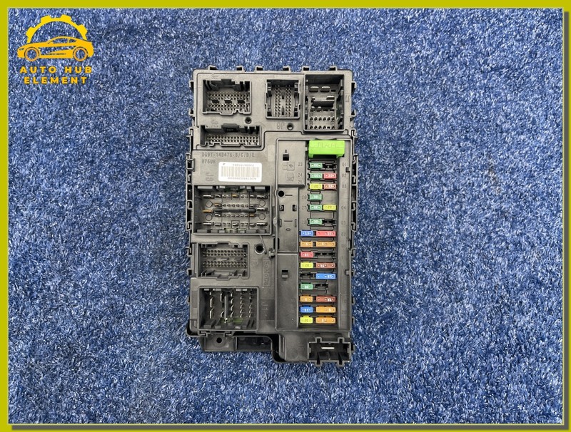 2020-2024 LINCOLN AVIATOR 3.0L BODY CONTROL MODULE FUSE BOX OEM LC5T15604LAA